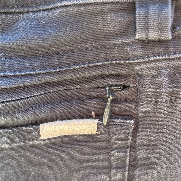 Duluth Trading Curvesetter Cargo Pants with Pockets - Picture 6 of 10